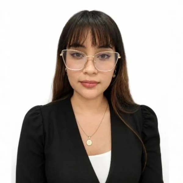 Brenda Pineda, Director, Desarrollo Profesional