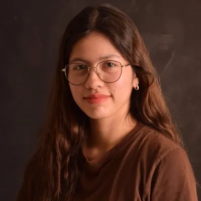 Nikole Alvarado, Directora, Marketing
