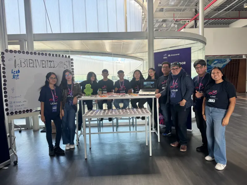 Voluntarios de LEAD UTP en Discovery Day 2025