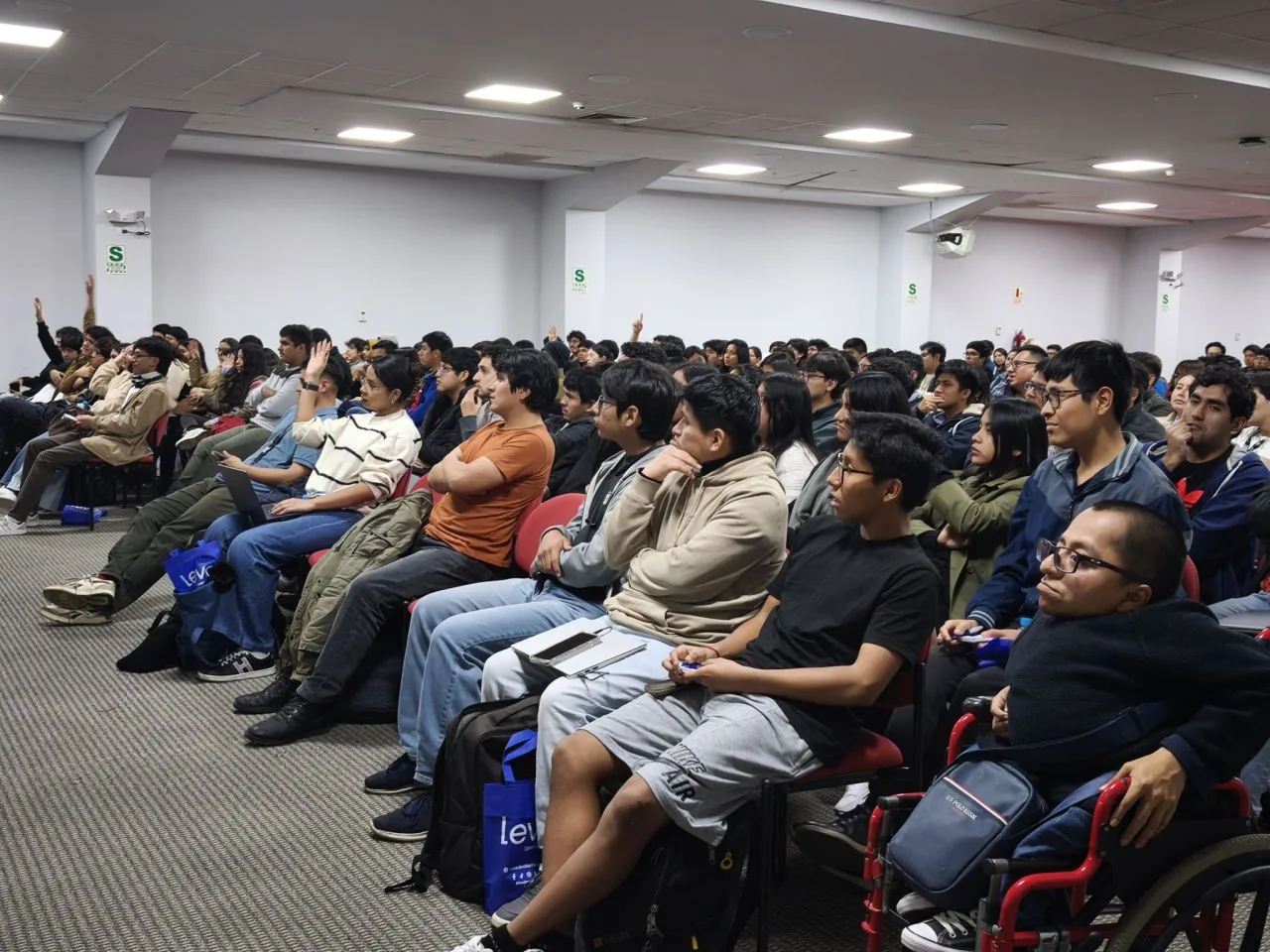 Asistentes durante el Data & AI Innovation Summit