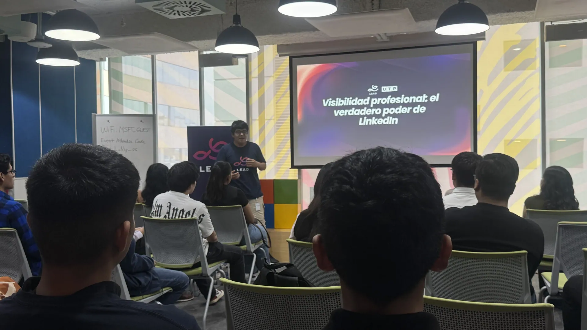 Ponencia durante la clausura de Career Path